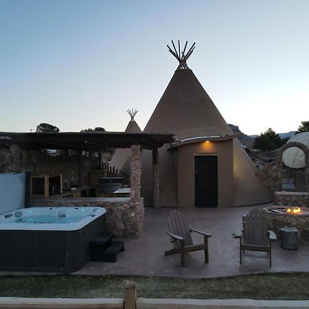 Zion White Bison Glamping & Rv Resort ヴァージン エクステリア 写真