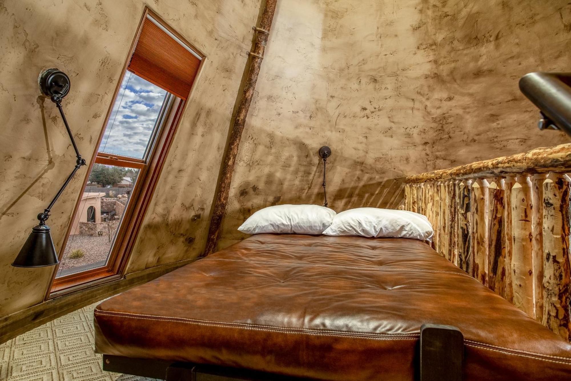 Zion White Bison Glamping & Rv Resort ヴァージン エクステリア 写真