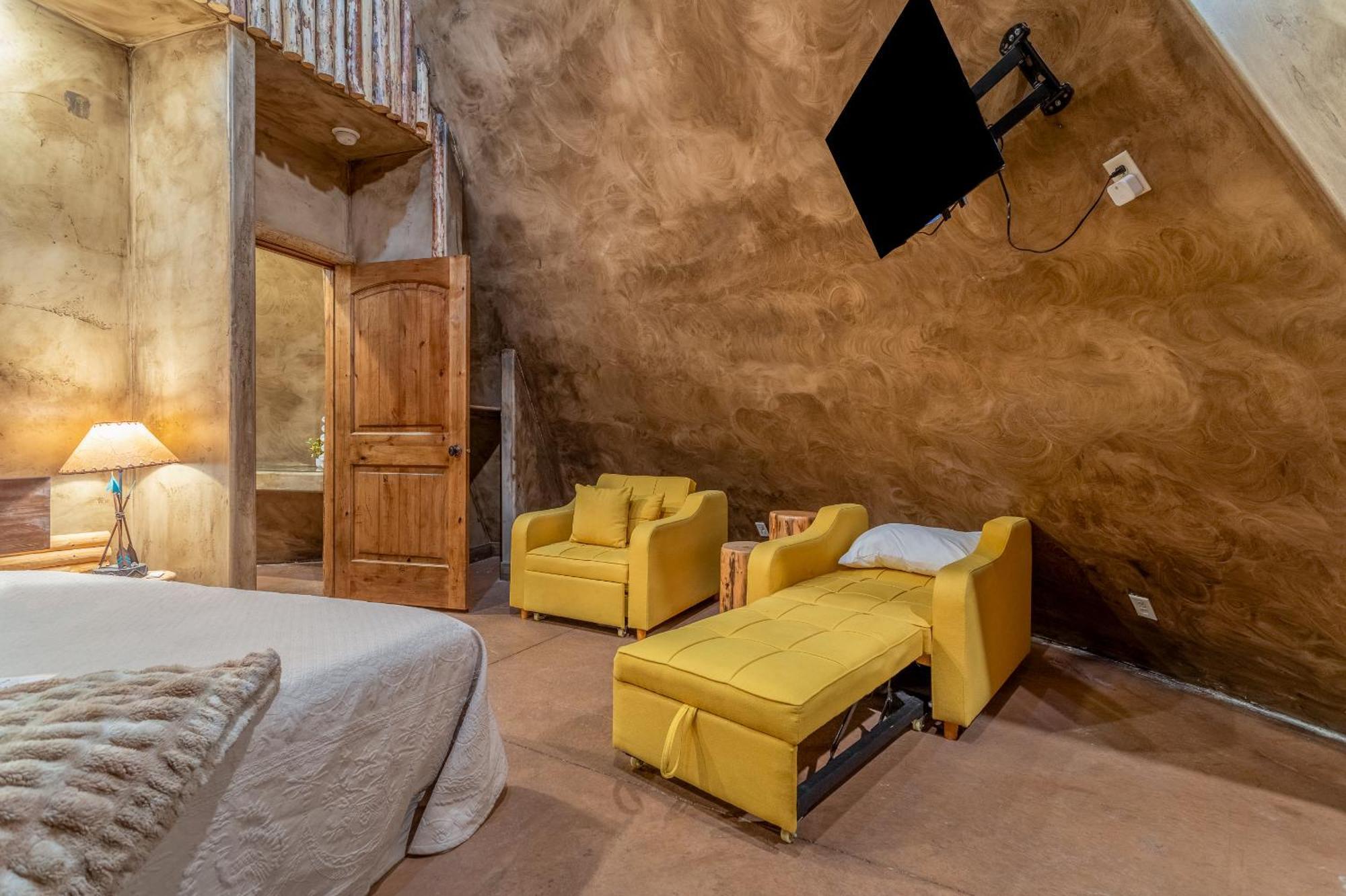 Zion White Bison Glamping & Rv Resort ヴァージン エクステリア 写真