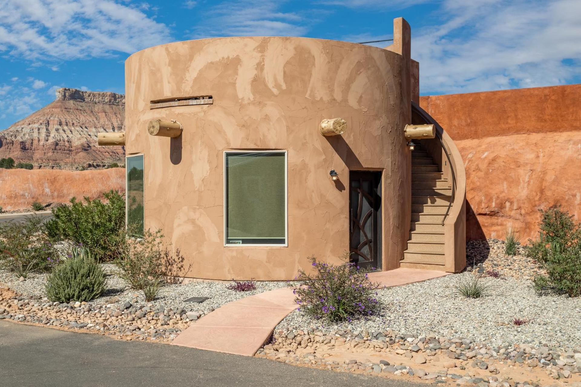 Zion White Bison Glamping & Rv Resort ヴァージン エクステリア 写真