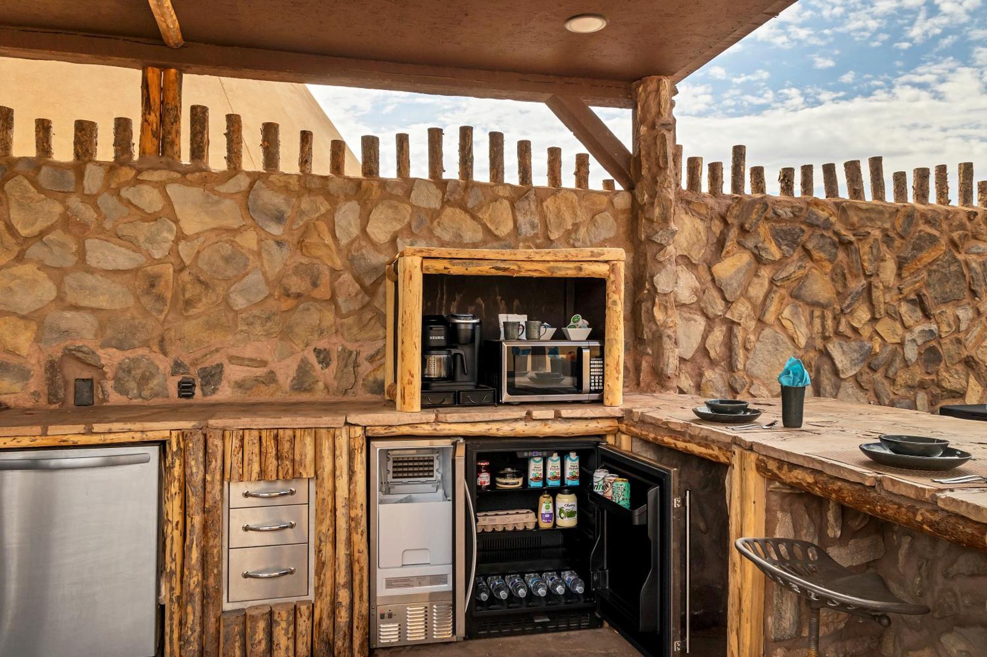 Zion White Bison Glamping & Rv Resort ヴァージン エクステリア 写真
